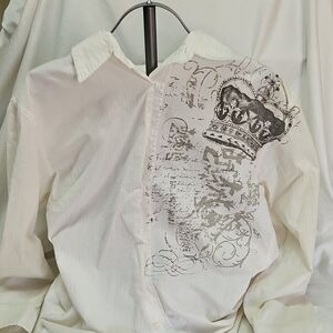 Men's Roar White Graphic & Studed Button-Down Shirt with Crown Print